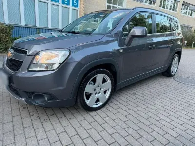 Gebraucht Chevrolet Orlando 163 PS (119 kW) 2012 Grau Van / Kleinbus