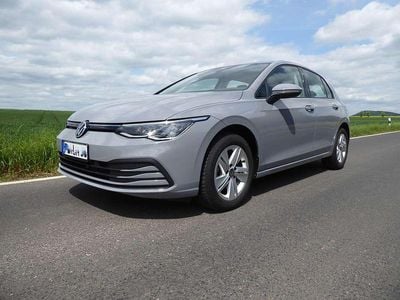 Gebraucht VW Golf VIII Life 110 PS (80 kW) 2021 Grau Limousine