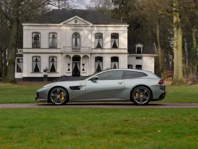 Usata Ferrari GTC4Lusso 610 CV (448 kW) 2018 Grigio Station wagon