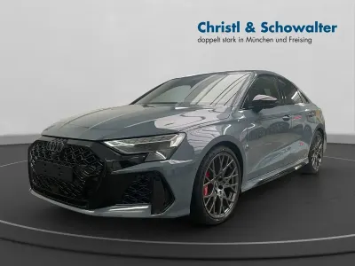 Gebraucht Audi RS3 Sport 400 PS (294 kW) 2025 Grau Limousine