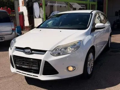Używany Ford Focus Titanium 150 KM (110 kW) 2012 Biały Kombi