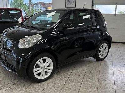 Toyota iQ