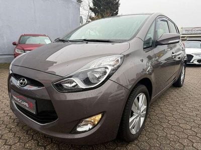 Braun Gebraucht 2015 Hyundai ix20 Edition Kleinwagen | 10.950 € (Fairer Preis)