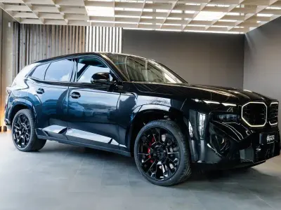 Neu BMW XM Performance 476 PS (350 kW) 2026 Schwarz SUV