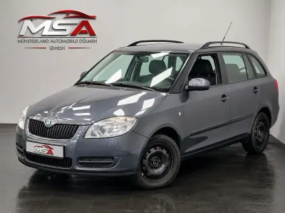 Gebraucht Skoda Fabia Ambiente 80 PS (58 kW) 2010 Grau Limousine
