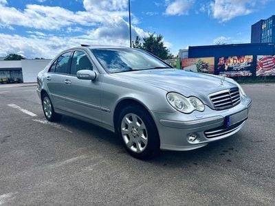 Mercedes C240