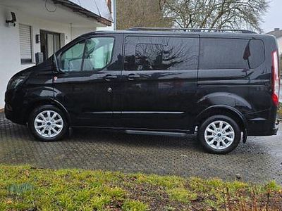 Gebraucht Ford Tourneo 150 PS (110 kW) 2023 Schwarz Van / Kleinbus