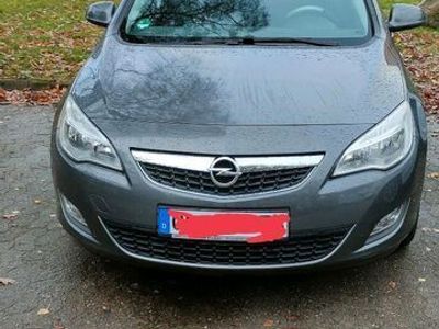 gebraucht Opel Astra Sport 1.4, Allwetterreifen, TÜV bis 2025