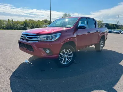 Gebraucht Toyota HiLux 150 PS (110 kW) 2016 Rot Pickup