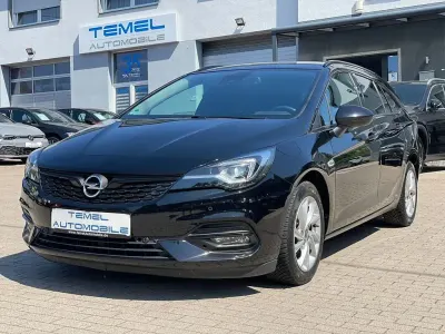 Gebraucht Opel Astra Elegance 122 PS (89 kW) 2022 Schwarz Kleinwagen