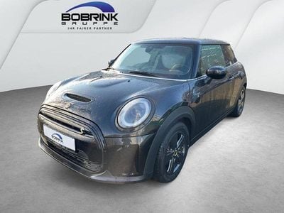 Schwarz Gebraucht 2022 Mini Cooper SE Essential Kleinwagen | 15.940 € (Guter Preis)