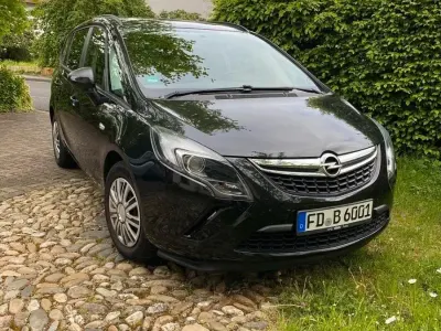 Gebraucht Opel Zafira Tourer 140 PS (102 kW) 2013 Schwarz Van / Kleinbus