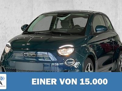 Gebraucht Fiat 500e Action 69 kW (95 PS) 2023 Blau metallic
