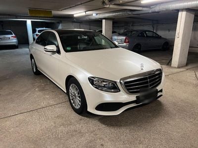 Mercedes E200