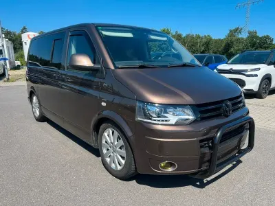 Gebraucht VW Multivan Team 179 PS (131 kW) 2011 Braun Van / Kleinbus