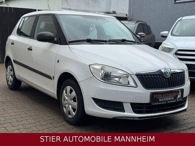 Weiß Gebraucht 2011 Skoda Fabia Special Kleinwagen | 3.950 € (Fairer Preis)