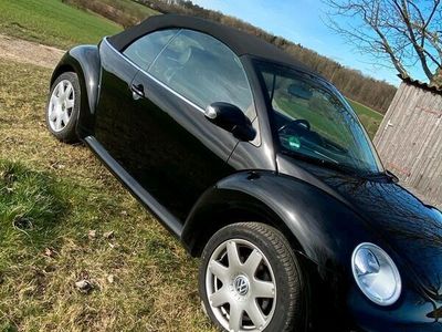 gebraucht VW Beetle Cabrio 1,8 Turbo schwarz. Vollausstattung 2. Hand.