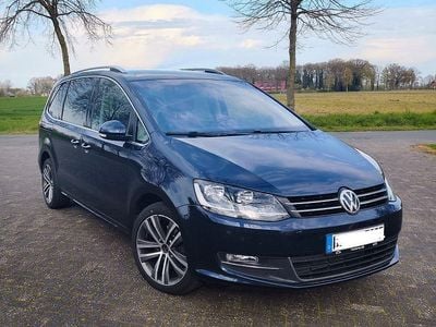 Gebraucht VW Sharan Comfortline 184 PS (135 kW) 2015 Blau Van / Kleinbus