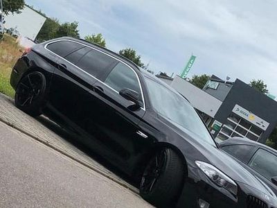 Schwarz Gebraucht 2013 BMW 520 Kombi | 10.900 € (Etwas zu teuer)