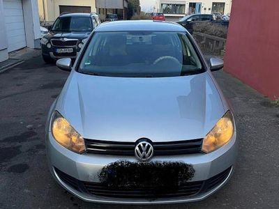 Grau Gebraucht 2011 VW Golf VI Trendline Kleinwagen | 3.900 € (Fairer Preis)