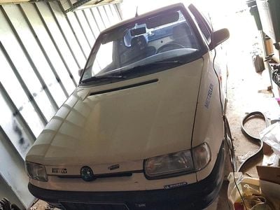 Gebraucht Skoda Felicia 68 PS (50 kW) 2000 Weiß Abholung