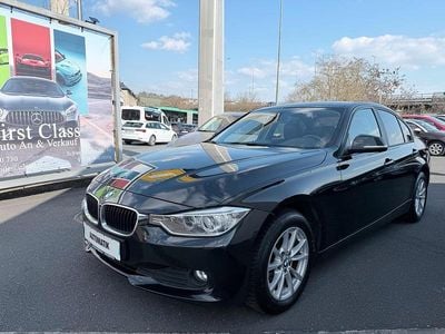 Gebraucht BMW 320 184 PS (135 kW) 2012 Schwarz Limousine