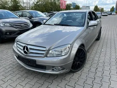 Używany Mercedes C280 231 KM (169 kW) 2007 Srebrny Sedan/Limuzyna