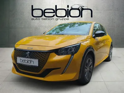Gebraucht Peugeot e-208 Allure 100 kW (136 PS) 2022 Metfa faro gelb Kleinwagen
