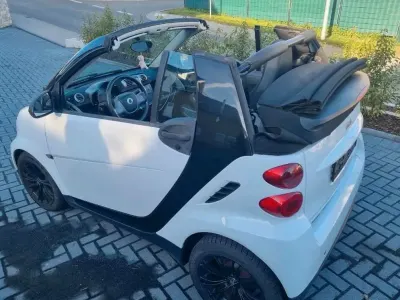 Używany Smart ForTwo Cabrio Passion 71 KM (52 kW) 2011 Biały Kabriolet