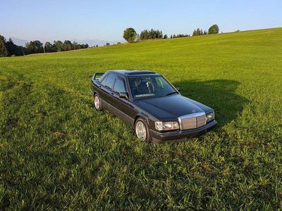 Schwarz Gebraucht 1991 Mercedes 190 Limousine | 11.999 €