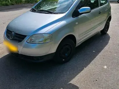Gebraucht VW Fox 55 PS (40 kW) 2010 Silber Kleinwagen