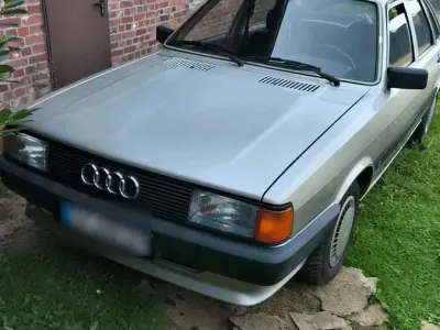 Używany Audi 80 54 KM (39 kW) 1986 Szary Sedan/Limuzyna