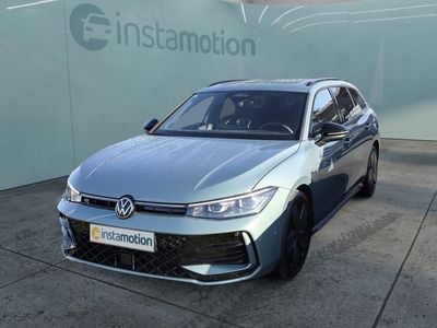 Gebraucht VW Passat R-line 150 PS (110 kW) 2024 Grün Kombi