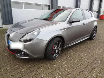 Gebraucht Alfa Romeo Giulietta Veloce 241 PS (177 kW) 2017 Grau Kleinwagen