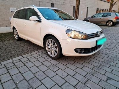 Usata VW Golf VI 122 CV (89 kW) 2011 Bianco Utilitaria