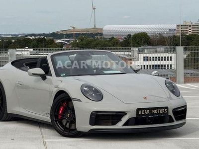 Porsche 911 Carrera GTS