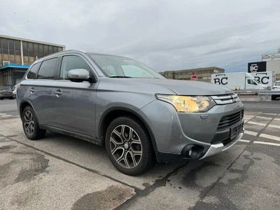 gebraucht Mitsubishi Outlander 2.2 DI-D Klassik Kollektion+ Autom...