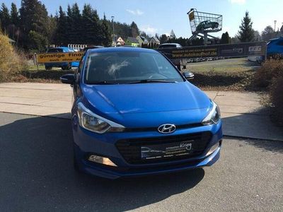 Gebraucht Hyundai i20 Passion 84 PS (61 kW) 2018 Blau Kleinwagen