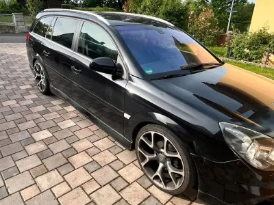 Gebraucht Opel Vectra 150 PS (110 kW) 2009 Schwarz Kombi