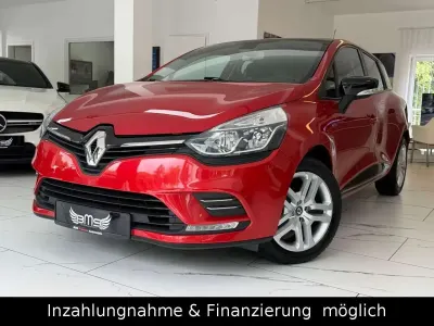 Gebraucht Renault Clio GrandTour LIMITED 90 PS (66 kW) 2017 Rot Kombi
