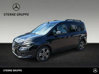 Gebraucht Mercedes T180 Progressive 116 PS (85 kW) 2024 Loparitschwarz Van / Kleinbus