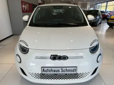 Usata Fiat 500e 86 kW (118 CV) 2023 Bianco Utilitaria
