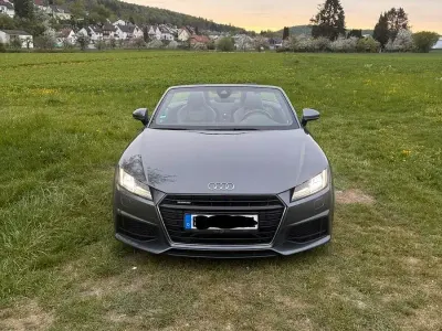 Gebraucht Audi TT Roadster Ambiente 230 PS (169 kW) 2015 Grau Cabrio
