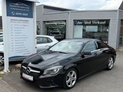 Gebraucht Mercedes CLA180 122 PS (89 kW) 2014 Schwarz Limousine