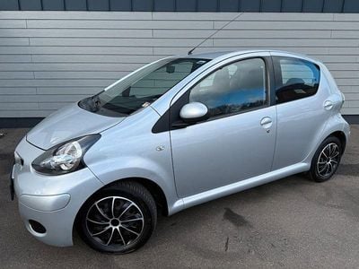 Gebraucht Toyota Aygo Cool 68 PS (50 kW) 2009 Silber Kleinwagen