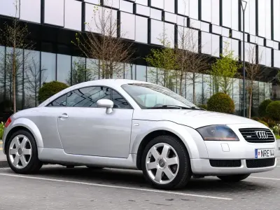 Gebraucht Audi TT Design 224 PS (164 kW) 1999 Silber Coupé