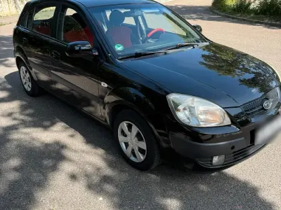 Gebraucht Kia Rio 97 PS (71 kW) 2007 Schwarz Kleinwagen