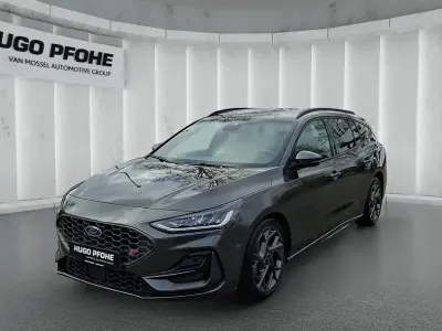 Używany Ford Focus ST 280 KM (205 kW) 2022 Szary Sedan/Limuzyna