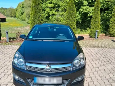 Gebraucht Opel Astra GTC OPC 140 PS (102 kW) 2009 Schwarz Coupé