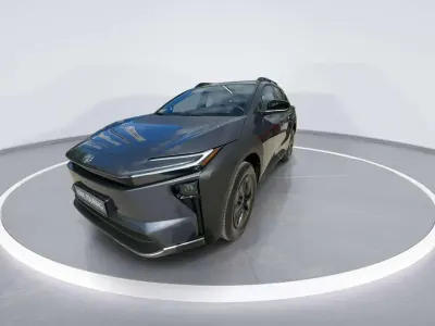 Neu Toyota bZ4X Team 164 kW (224 PS) 2026 Grau SUV